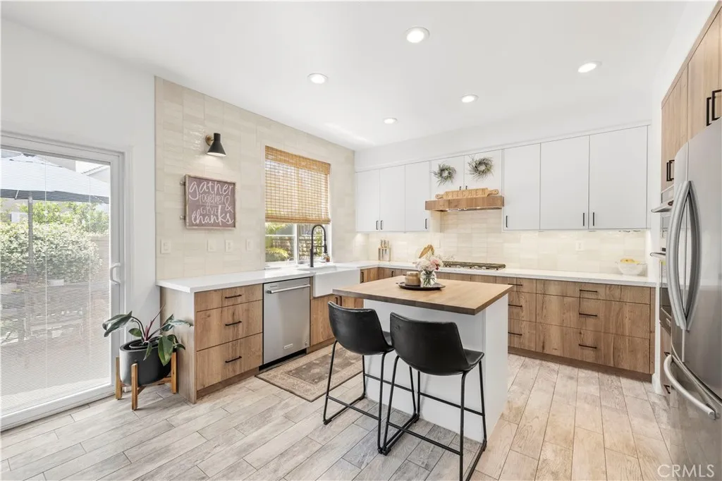 Additional image 88 of 24142 Brookings Court, Valencia, CA 91355