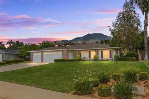 28398 Carriage Hill Drive, Highland, CA MLS: IV25102328