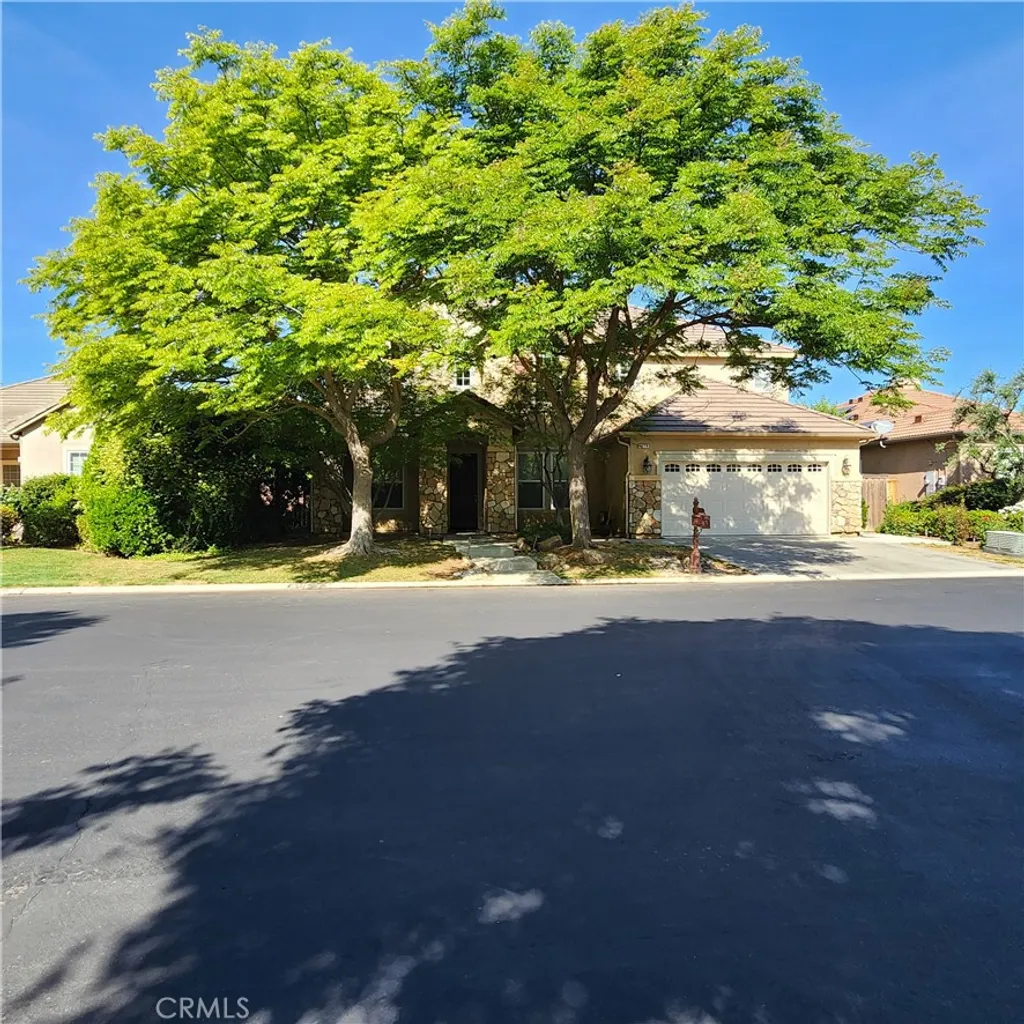 Additional image 2 of 4479 N Emerald Peak Drive, Clovis, CA 93619