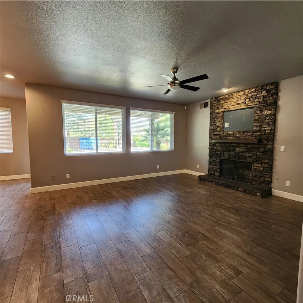 Additional image 12 of 4479 N Emerald Peak Drive, Clovis, CA 93619