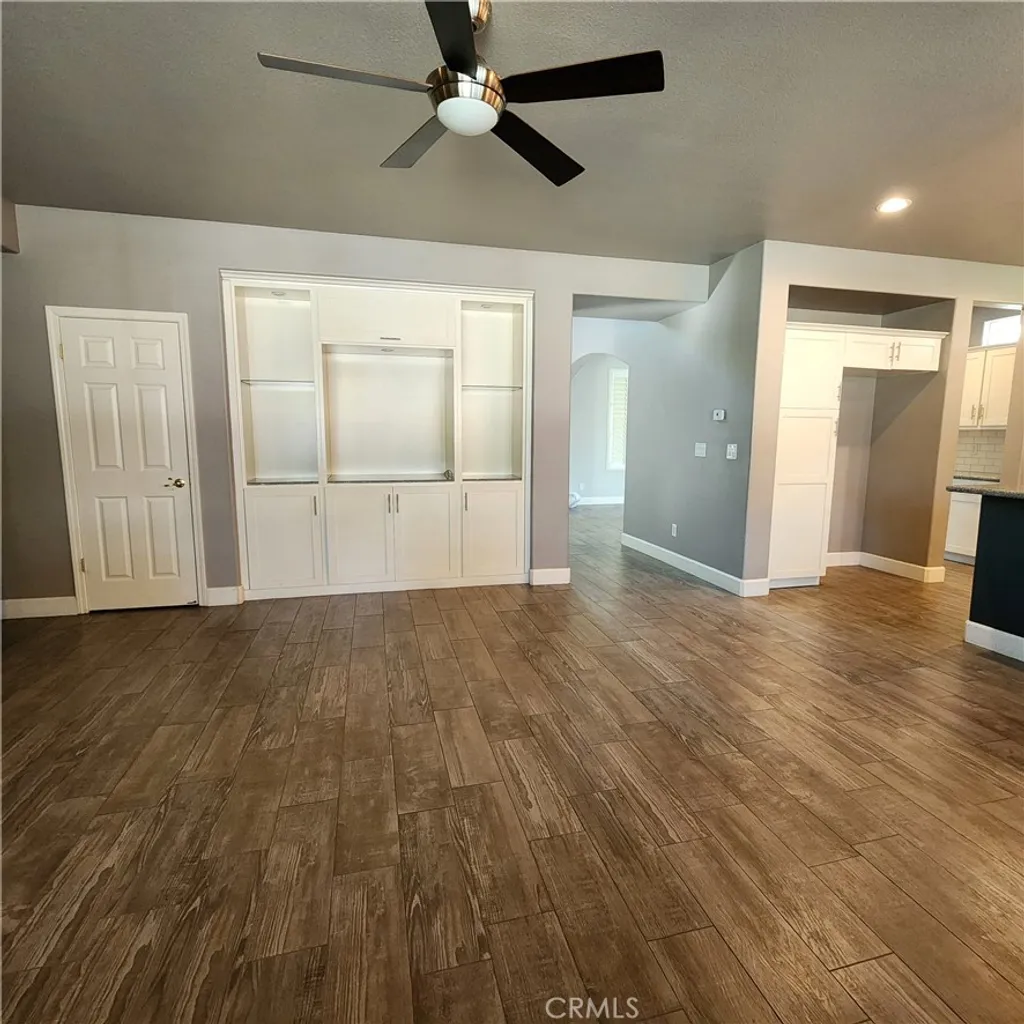 Additional image 15 of 4479 N Emerald Peak Drive, Clovis, CA 93619