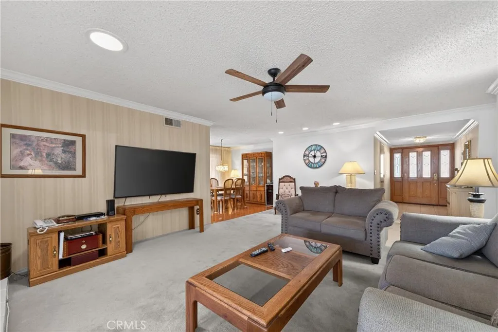 Additional image 6 of 26331 Long Oak Dr, Newhall, CA 91321