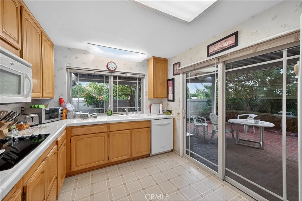 Additional image 39 of 26331 Long Oak Dr, Newhall, CA 91321
