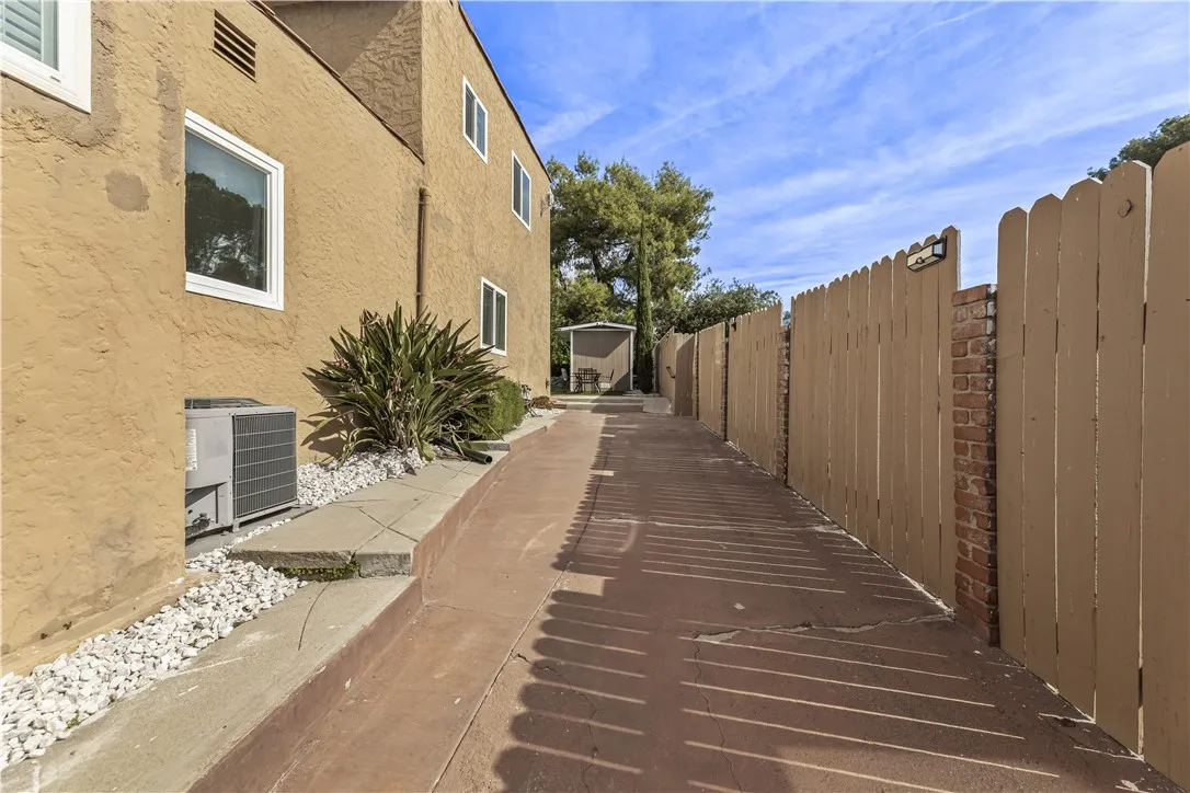 Additional image 60 of 2389 Mayfield Avenue, Montrose, CA 91020