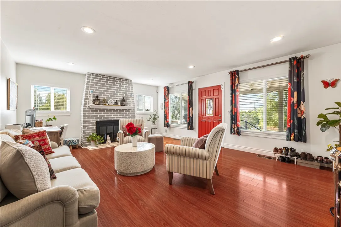 Additional image 33 of 2389 Mayfield Avenue, Montrose, CA 91020