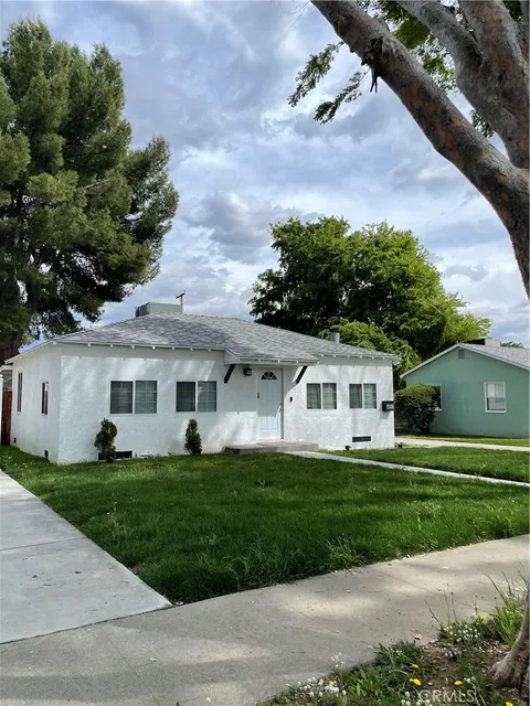 4693 N E Street, San Bernardino, CA MLS: CV25072570