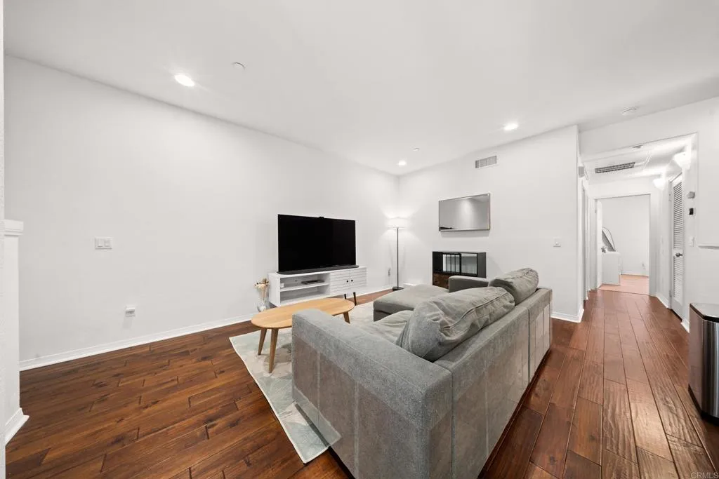 Additional image 33 of 8835 Tribeca Circle, San Diego, CA 92123