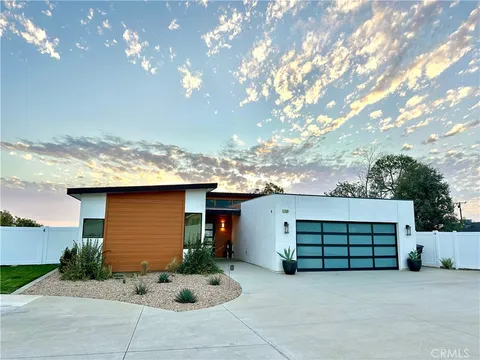 1248 Holly Lane, Calimesa, CA MLS: IG25043994