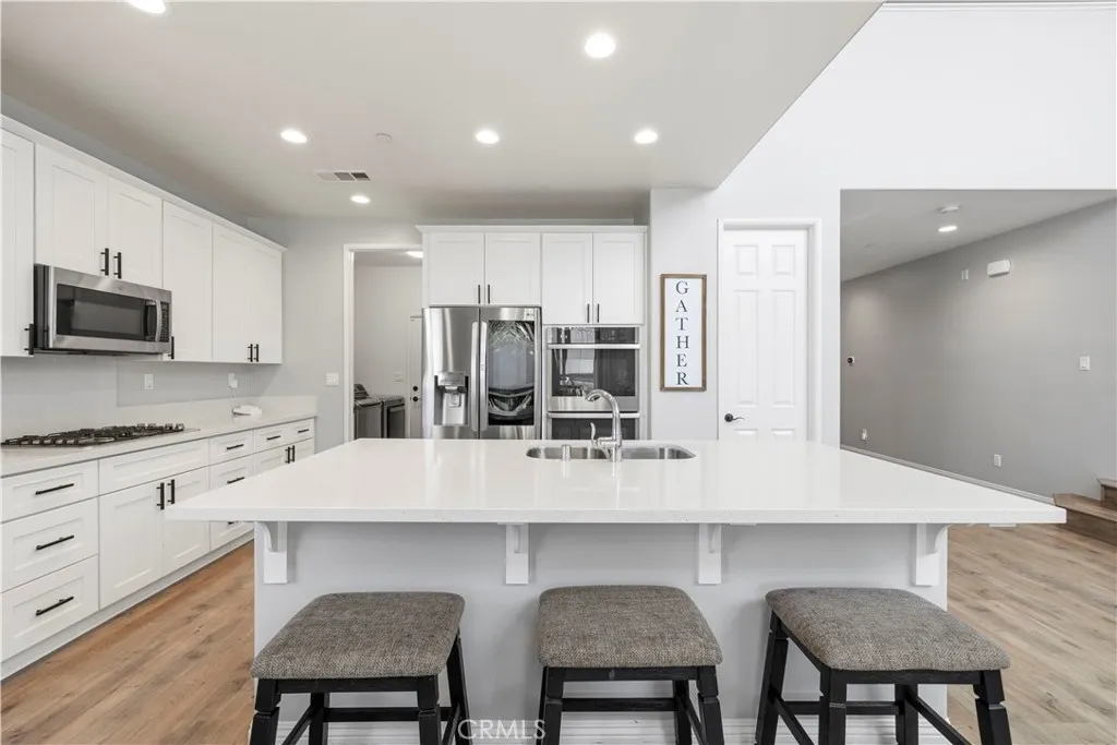 Additional image 17 of 4654 W Vahan Court, Lancaster, CA 93536