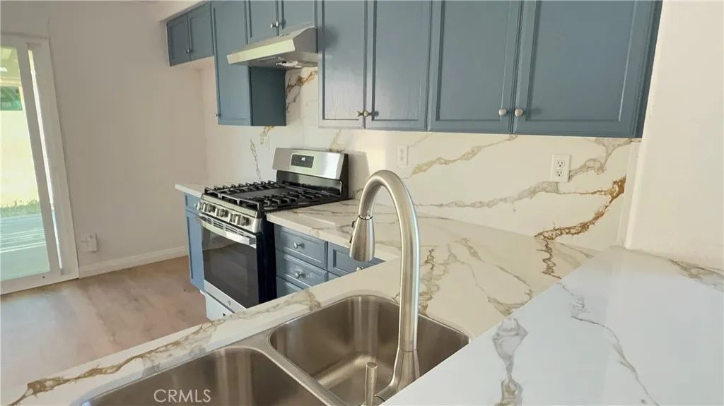 Additional image 3 of 555 Koufax Dr, Lancaster, CA 93535