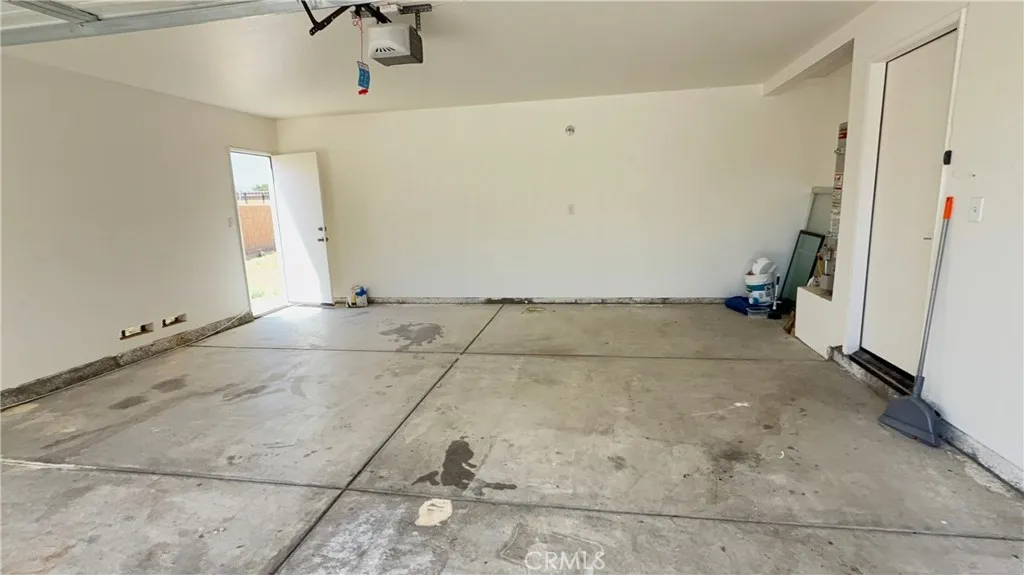 Additional image 71 of 555 Koufax Dr, Lancaster, CA 93535