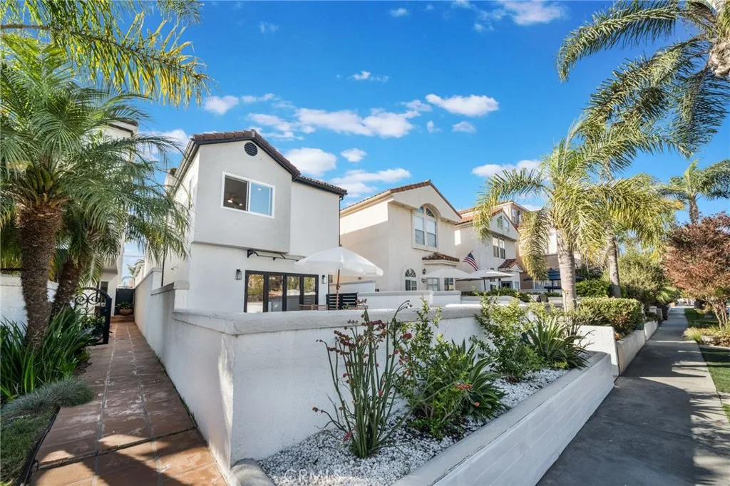 Additional image 11 of 511 9th St, Huntington Beach, CA 92648