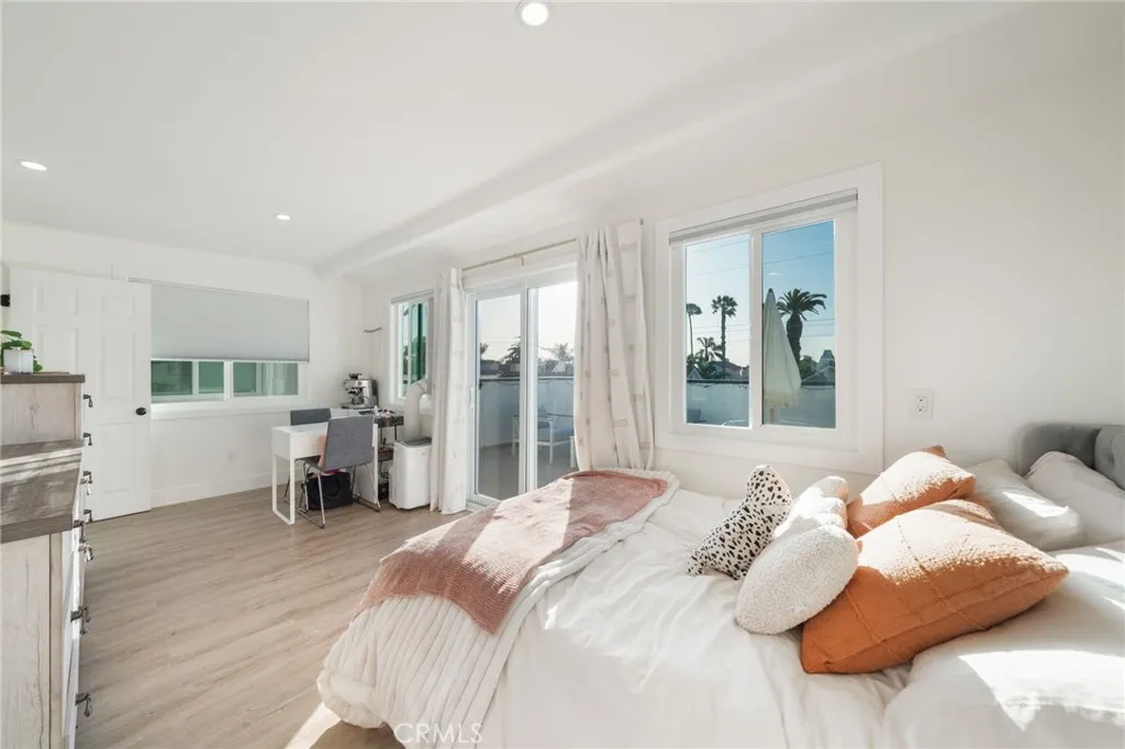 Additional image 39 of 511 9th St, Huntington Beach, CA 92648