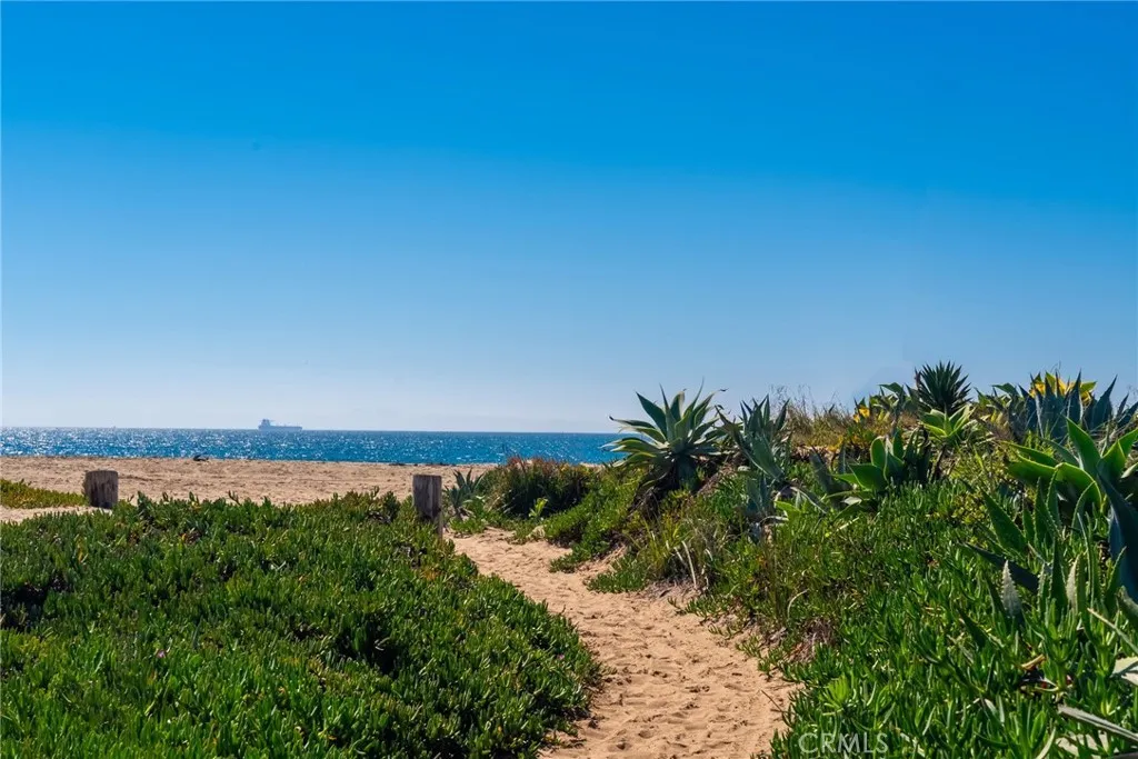 Additional image 50 of 511 9th St, Huntington Beach, CA 92648