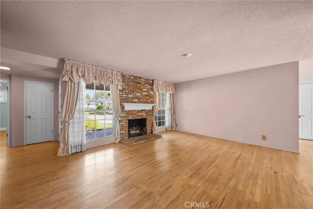Additional image 14 of 7562 Alhambra Dr, Huntington Beach, CA 92647