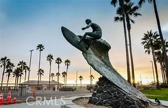 Additional image 99 of 7562 Alhambra Dr, Huntington Beach, CA 92647