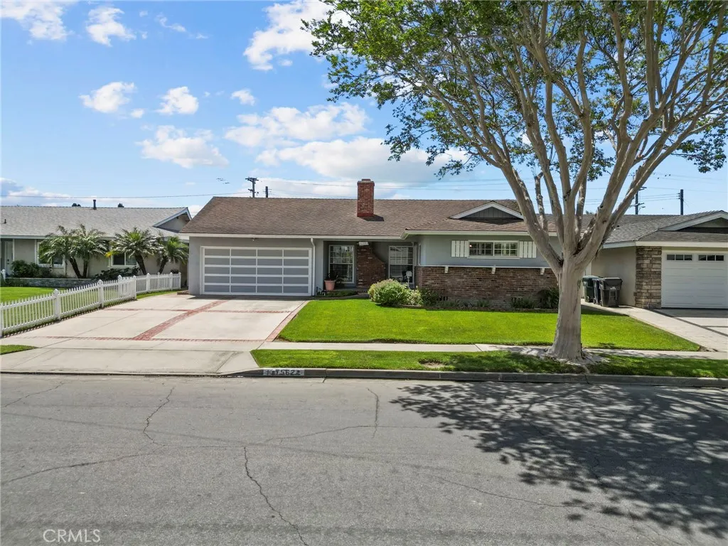 Additional image 3 of 7562 Alhambra Dr, Huntington Beach, CA 92647