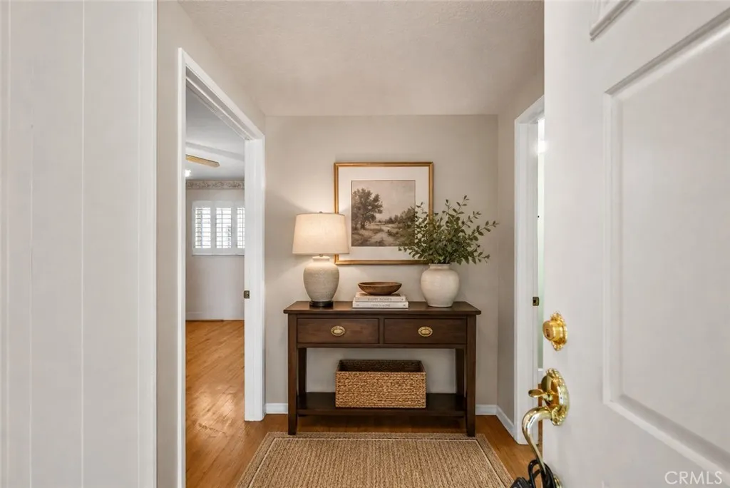 Additional image 8 of 7562 Alhambra Dr, Huntington Beach, CA 92647