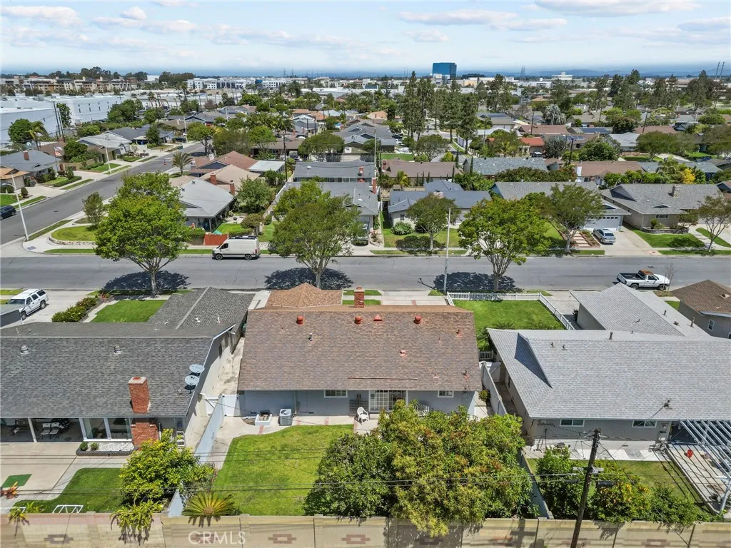 Additional image 93 of 7562 Alhambra Dr, Huntington Beach, CA 92647