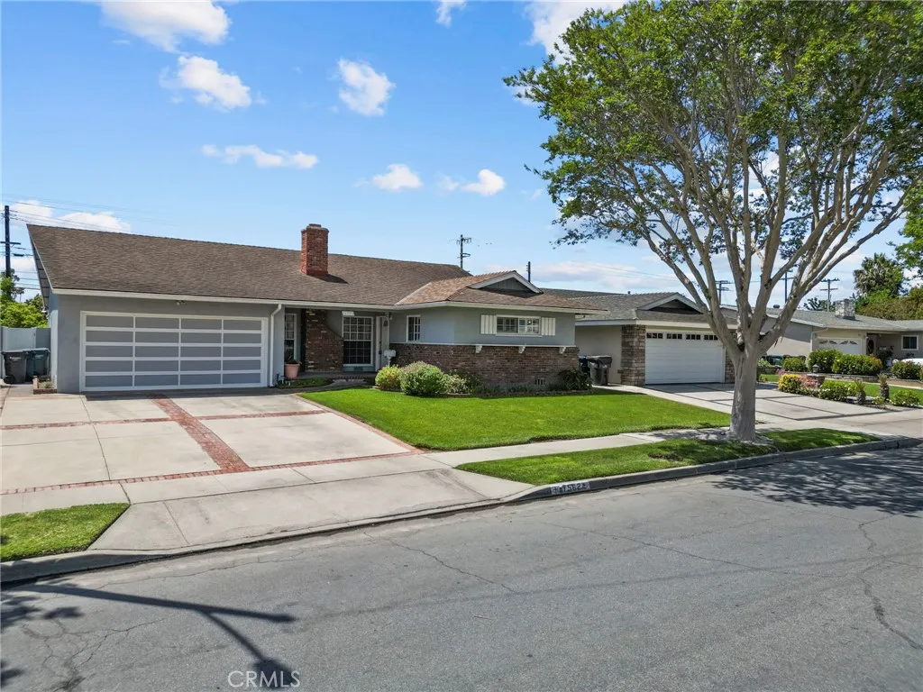 Additional image 4 of 7562 Alhambra Dr, Huntington Beach, CA 92647
