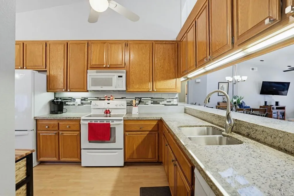 Additional image 6 of 17889 Avenida Cordillera, San Diego, CA 92128