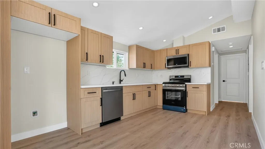 Additional image 9 of 38639 Lilacview Avenue, Palmdale, CA 93550