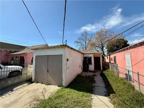 9517 Grape Street, Los Angeles, CA 90002 - MLS#: PW25039131