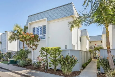 30 Antigua ct, Coronado, CA 92118 - MLS#: PTP2502013