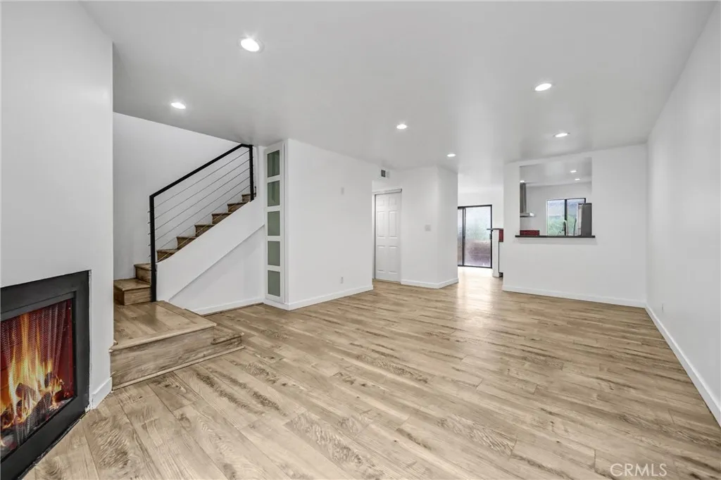 Additional image 45 of 219 N Isabel Street Unit 4, Glendale, CA 91206