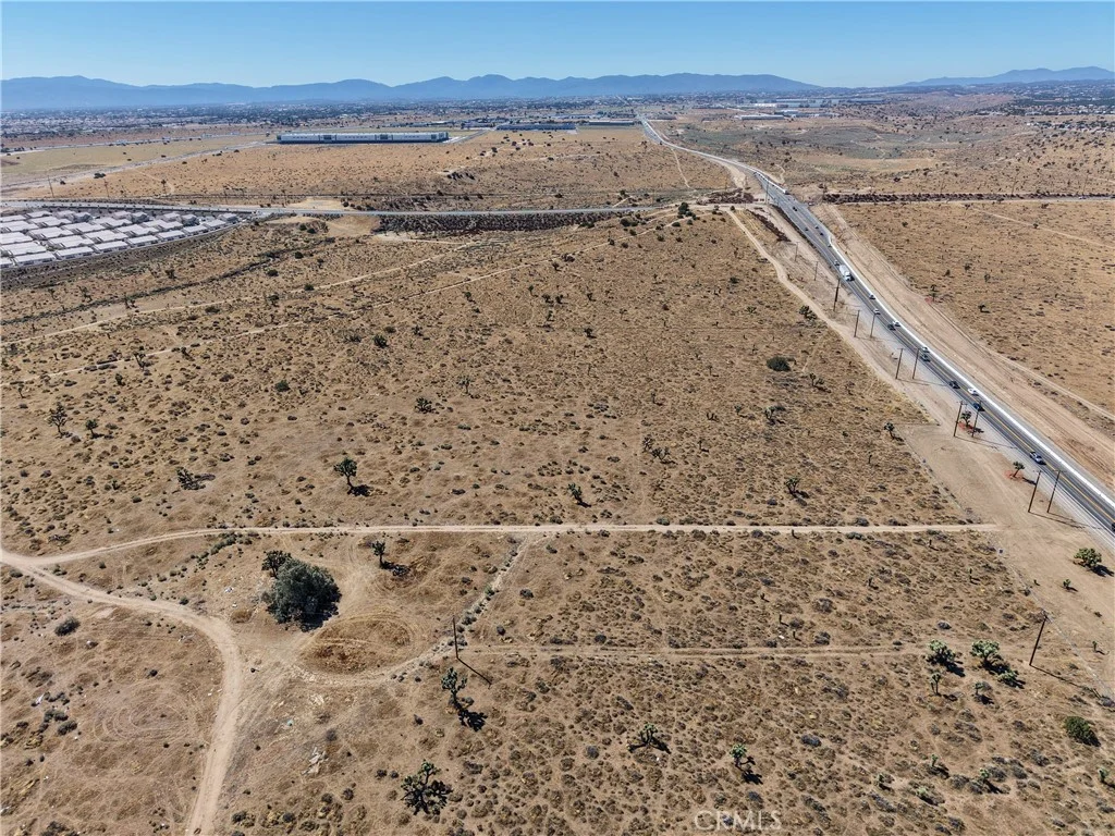 Us-395 Frontage, Hesperia, CA 92345 photo 4