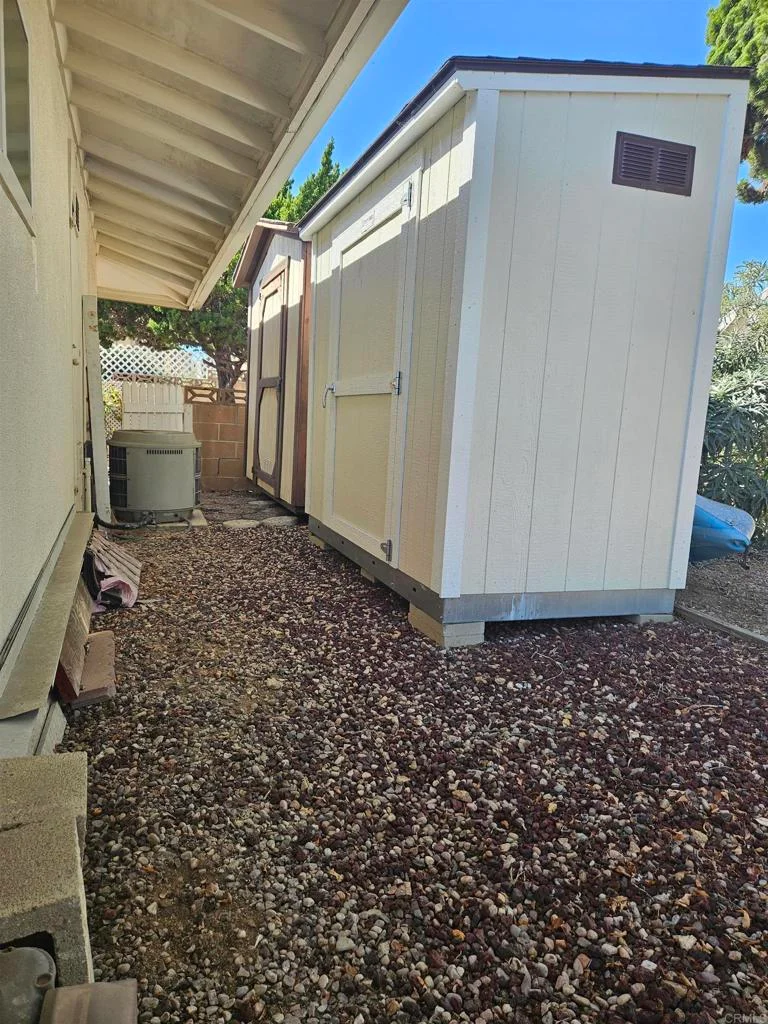 910 La Fiesta Lane, San Marcos, CA 92078