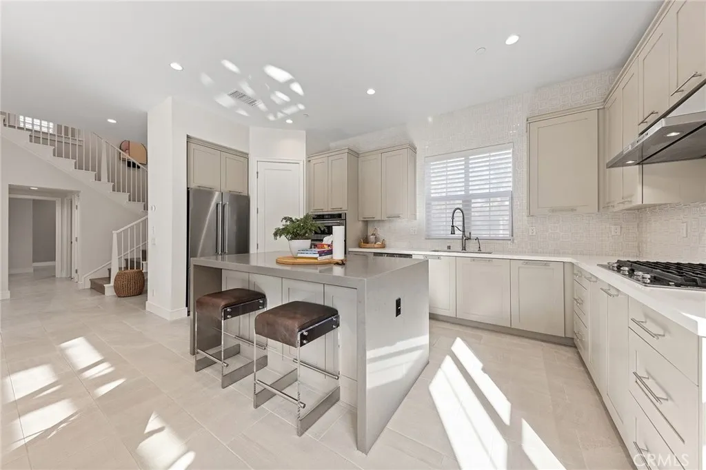 Additional image 20 of 117 Petunia, Irvine, CA 92618