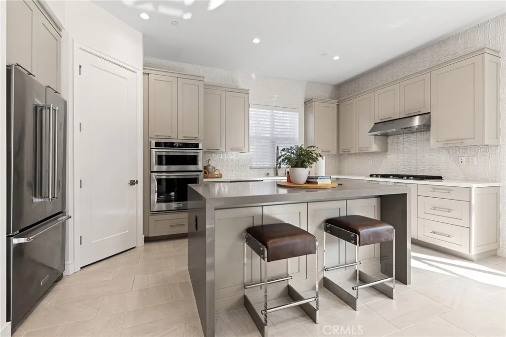 Additional image 18 of 117 Petunia, Irvine, CA 92618