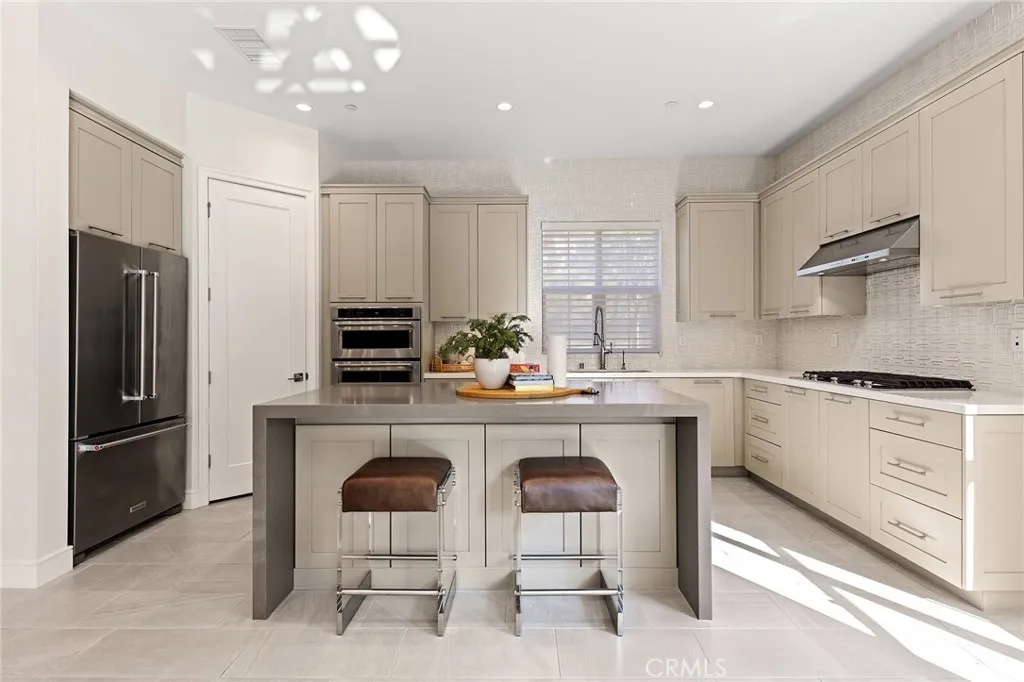 Additional image 93 of 117 Petunia, Irvine, CA 92618