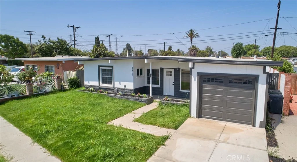 1407 S Hillford Ave, Compton, CA 90220 photo 3