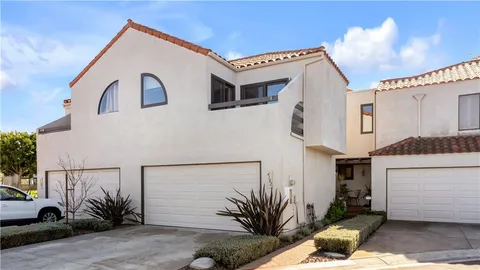 4182 Delphi Circle, Huntington Beach, CA MLS: OC25051286