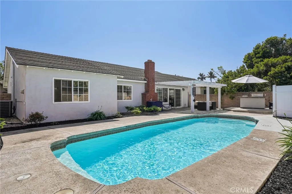 Additional image 40 of 6461 Sundance Cir, Huntington Beach, CA 92647