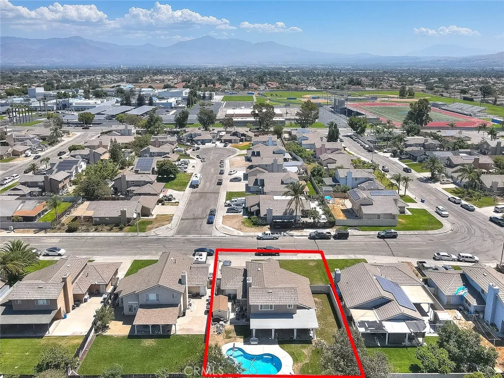 660 S Pampas Ave, Rialto, CA 92376
