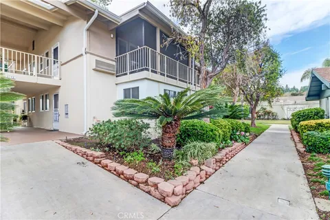 746 Avenida Majorca Unit O, Laguna Woods, CA MLS: OC25054977