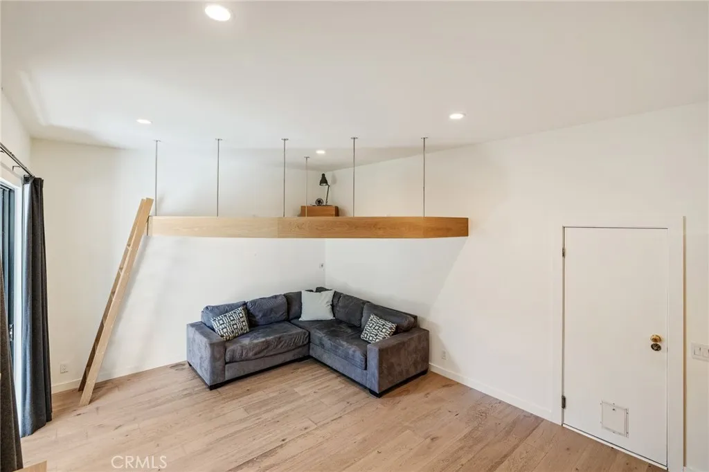 Additional image 38 of 177 Calle Mayor, Redondo Beach, CA 90277