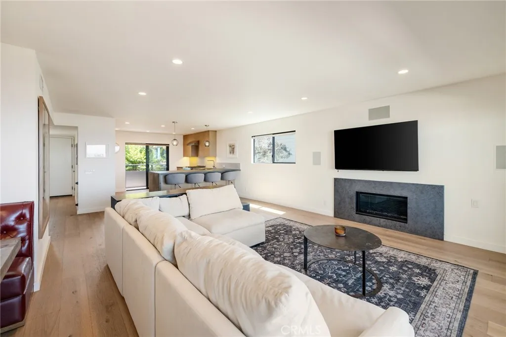 Additional image 92 of 177 Calle Mayor, Redondo Beach, CA 90277