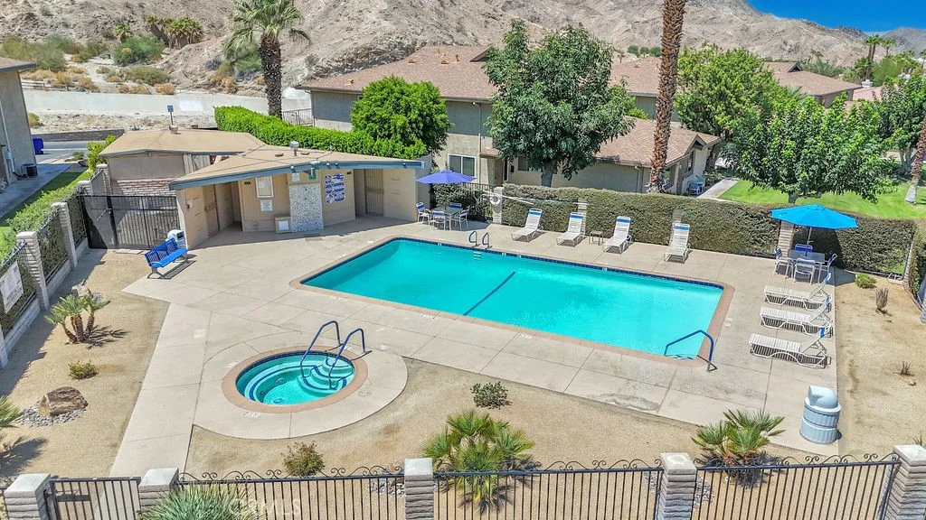 72682 Thrush Road Unit 2, Palm Desert, CA 92260
