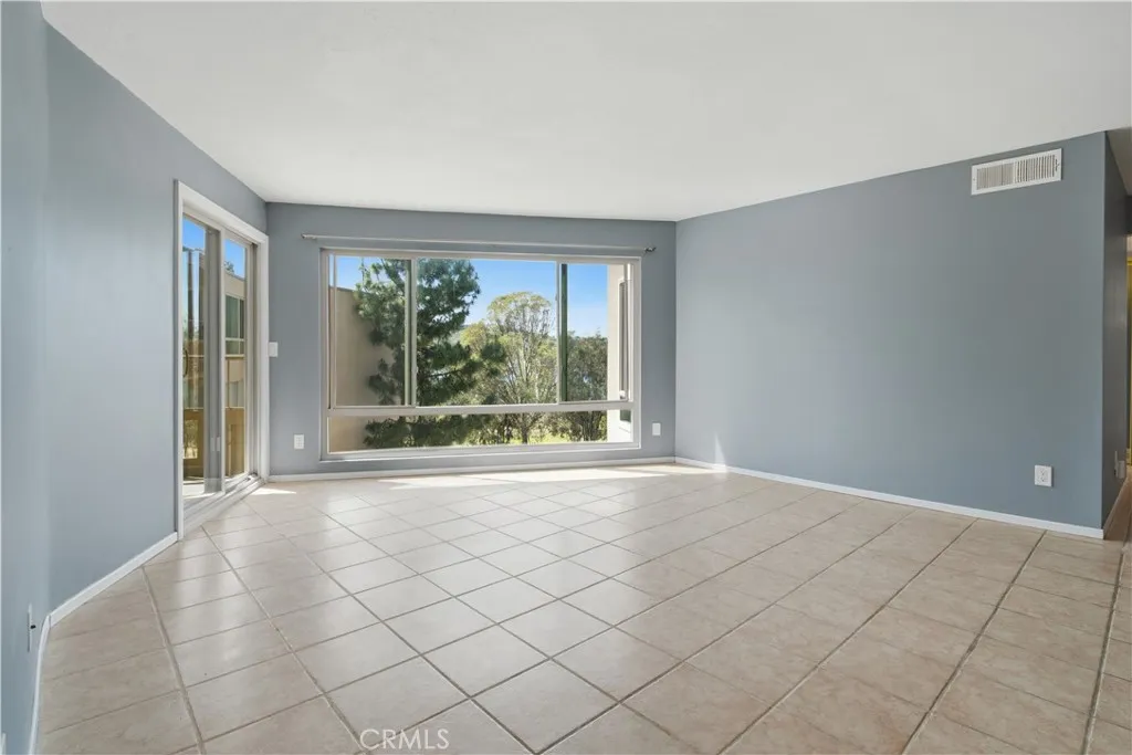 Additional image 7 of 5710 Baltimore Dr Unit 433, La Mesa, CA 91942