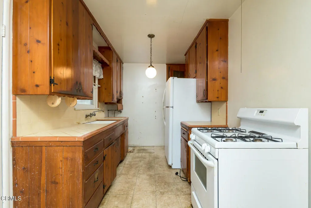 Additional image 48 of 10611 Redmont Avenue, Tujunga, CA 91042