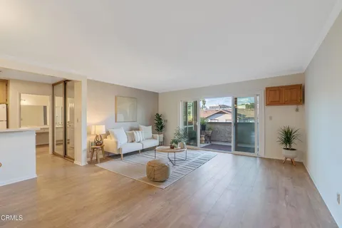 355 S Los Robles Avenue Unit 337, Pasadena, CA MLS: P1-21288
