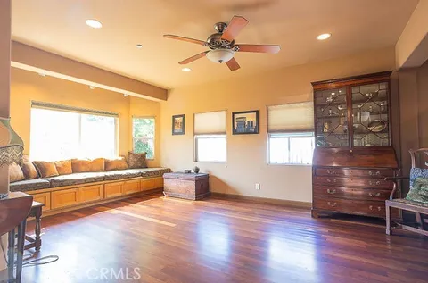 1341 W 37th Drive, Los Angeles, CA MLS: SR24241925