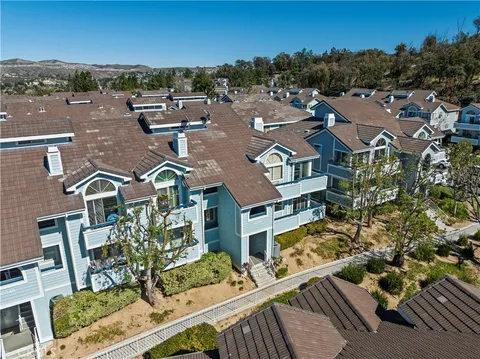 20345 Rue Crevier Unit 508, Canyon Country, CA MLS: SR25051825