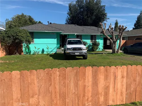4702 N Fruit Avenue, Fresno, CA MLS: SR25103377