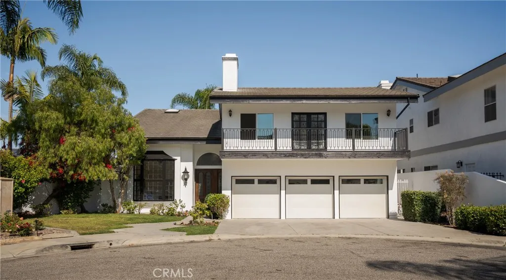 17182 Hillside Circle, Huntington Beach, CA 92649