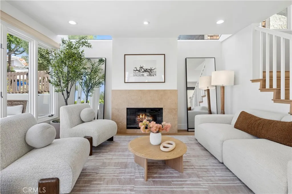 Additional image 5 of 708 Iris Avenue Unit A, Corona Del Mar, CA 92625